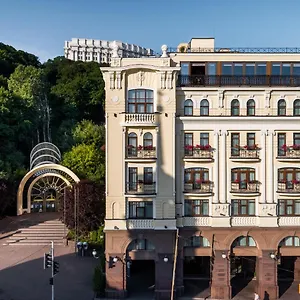 riviera.hotels-of-kiev.com/